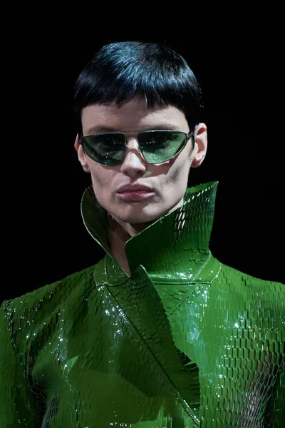 Look 5